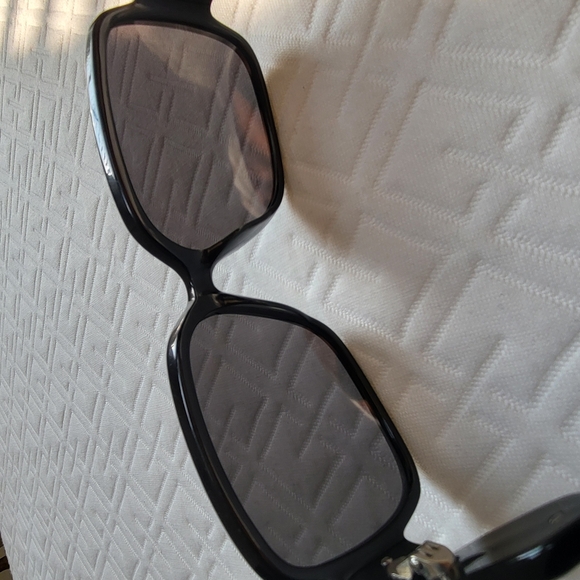 Chloe Gayia Black Sunglasses..w/COA. - Picture 8 of 13